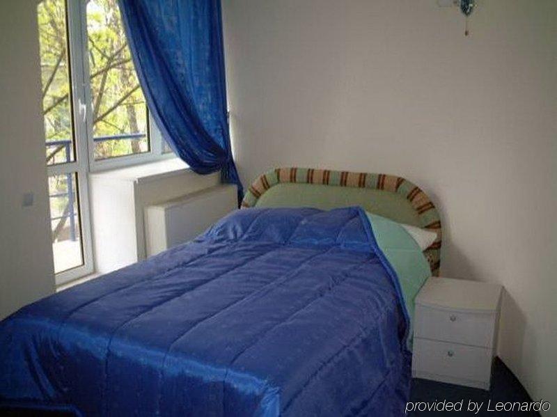 Mesogios Hotel Chisinau Quarto foto
