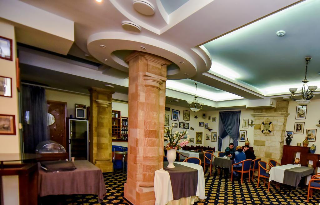 Mesogios Hotel Chisinau Exterior foto